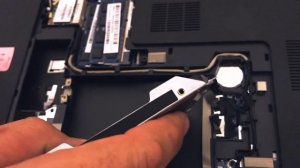 КАК УСТАНОВИТЬ SSD диск в НОУТБУК за 5 МИНУТ?! ЛЕГКО!!!