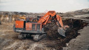 Электрический экскаватор Hitachi EX3600E-6 на разрезе Буреинский