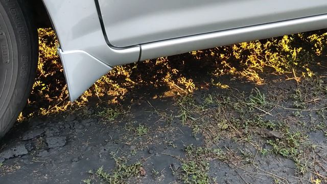 Установка брызговиков в круг на TOYOTA COROLLA FIELDER 161 смотреть онлайн