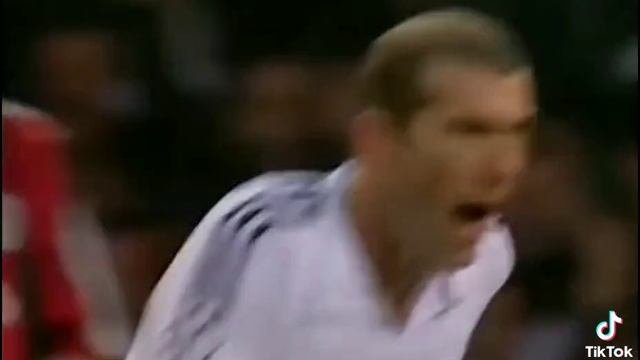 Футболисты