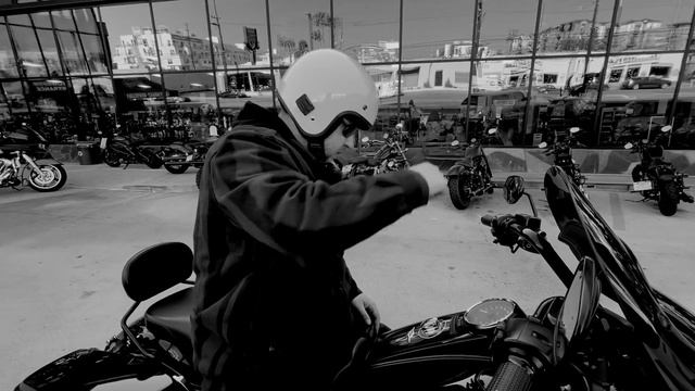 Тест райд РоудКинга в Калифорнии смотреть онлайн