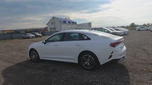 ПЕРВАЯ ВЫДАЧА НОВОЙ КИА К5 из КАЗАХСТАНА! Сколько стоит KIA K5 2022 в самой доступной комплектации
