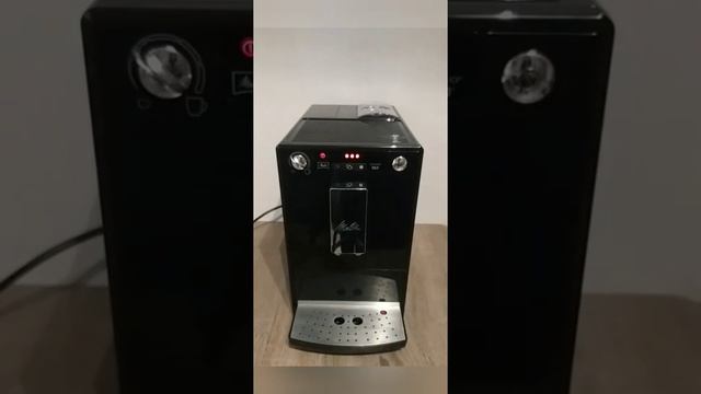 Кавоварка Melitta Caffeo Solo чорна смотреть онлайн