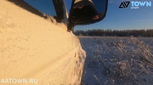 Когда захотел выпендриться перед дятькой, что купил оффроад джип. Засели по самое... на ровном мест