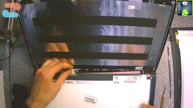 РЕМОНТ ACER E5-575G - Замена разбитого экрана на ноутбуке смотреть онлайн