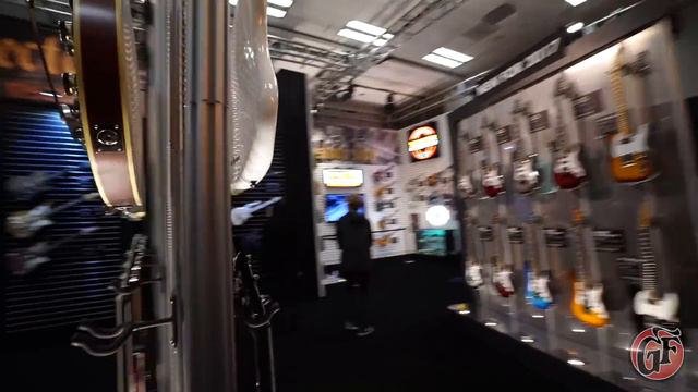 Schecter Guitars - NAMM 2017 Booth Walkthrough смотреть онлайн