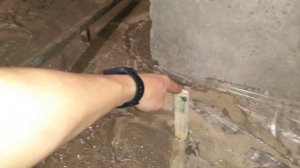 Технология заливки пола по маякам из профиля 27х28 / заливаю бетонный пол в подвале