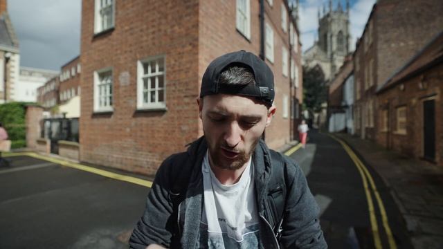 Is this cheap $50 Sony Mirrorless a good budget camera for Street Photography? смотреть онлайн