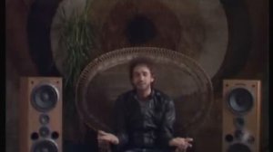 Gustavo Cerati - Me quedo aquí (Official Video)