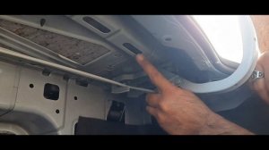 лайфхак как сделать самому чтобы открывались багажник без помощи рук