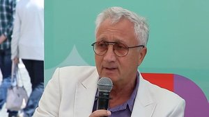 Журналист Валерий Выжутович на фестивале "Красная площадь"