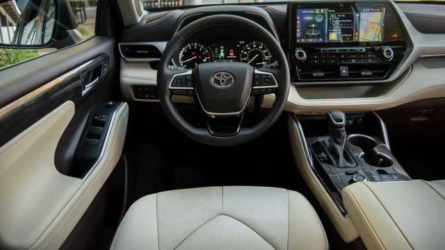 2024 TOYOTA HIGHLANDER GRAND