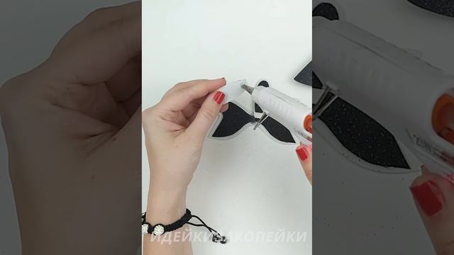 Заколка Зайчик своими руками / Как сделать резинку для волос / Diy scrunchy / ИдейкиЗаКопейки