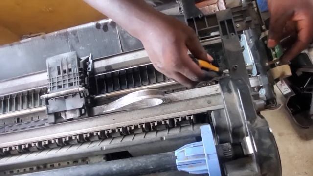 How I fix this hp design jet T520 cartridge head belt смотреть онлайн