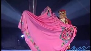 Чемпион мира среди фокусников Иван Нечепоренко и Любовь Ивкина. Номер Скатерть-самобранка ...