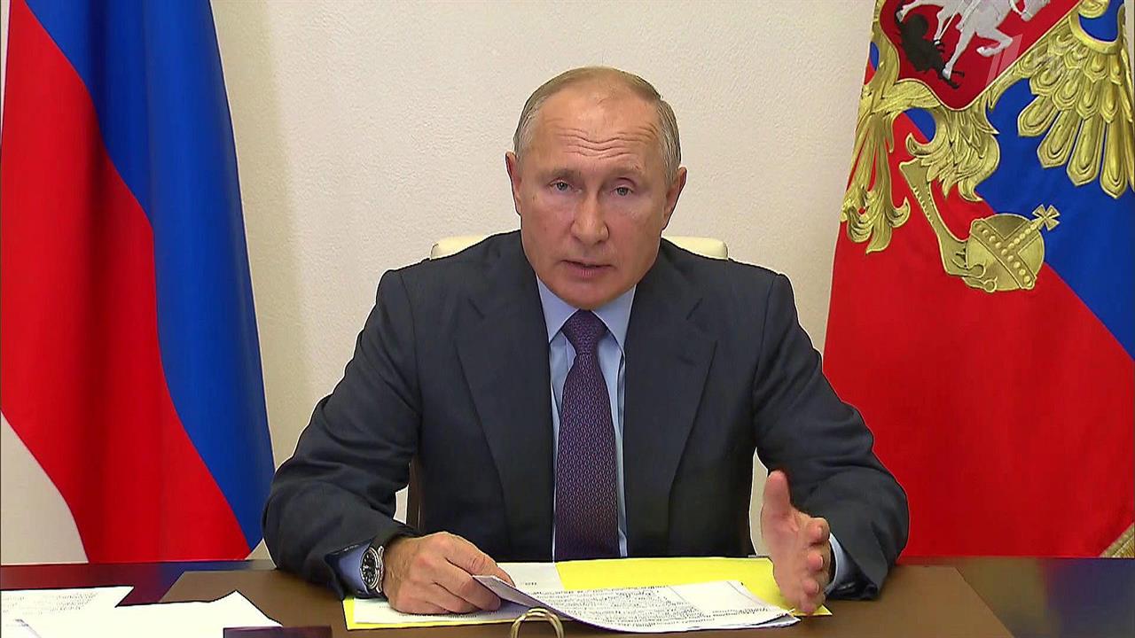 Борьба с COVID-19, школьное питание, поддержка мал...ни из тем совещания президента с правительством