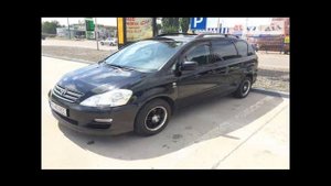 toyota avensis verso