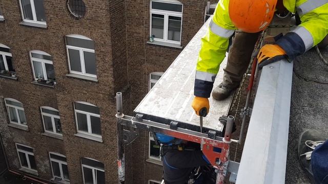 Высоко и весело))Высотные Работы без страховки(( Между Жизнью и Смертью(( смотреть онлайн