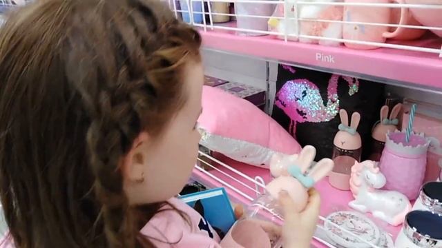 МИЛАНА ПОКУПАЕТ КНИГУ?ШОПИНГ в ЧИТАЙ ГОРОД?Miss Milana смотреть онлайн