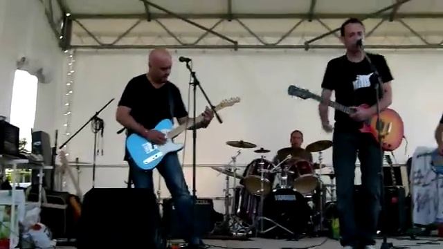 Leomax - Dance in the Moonlight смотреть онлайн