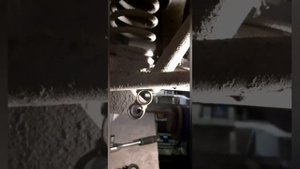 Замена резиновых втулок заднего амортизатора.Может пригодится.