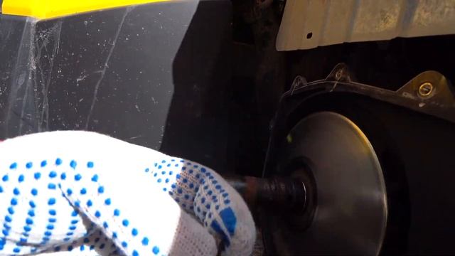 Квадроцикл BRP Can-am 500-1000. Как убрать удар в кпп или обслуживание обгонной муфты смотреть онлайн