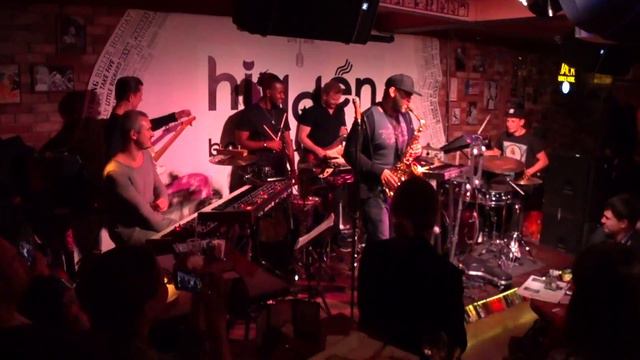 BRAINWORK-Hidden Bar смотреть онлайн