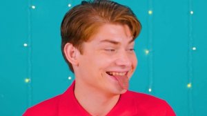 Красная еда vs Синяя еда Челлендж с Fun Fun Challenge