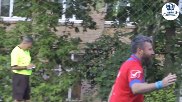 Ветерани ХФЛ добре кладуть м'яч у ворота смотреть онлайн