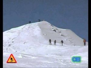 Подъем и спуск с Эльбруса на лыжах / Elbrus skiing