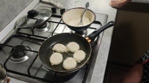 Как жарить оладьи