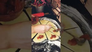 Круассаны ? с яблочным повидлом