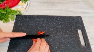 Как приготовить БАКЛАЖАНЫ,перед которыми НИКТО не устоит! Тёплый салат из Баклажана!