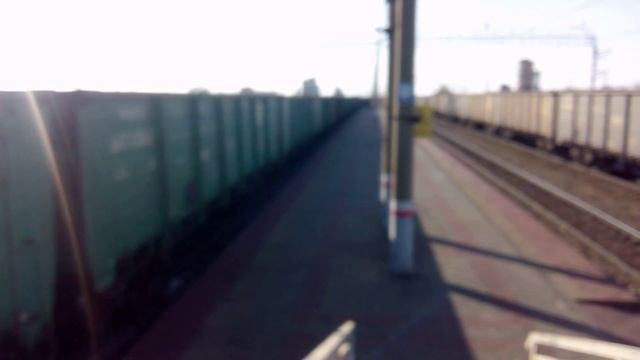 ВЛ10-429 с грузовым поездом проезжает станцию Лебяжья-Сибирская в сторону Петропавловска смотреть онлайн