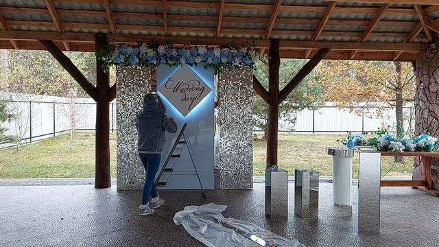 DIY: Шикарная зеркально-глянцевая фотозона с паетками на свадьбу своими руками. смотреть онлайн