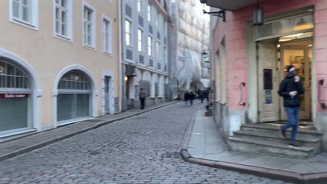 Отметили День отца прогулялись по Старому городу немного про нашу бенгальскую кошку