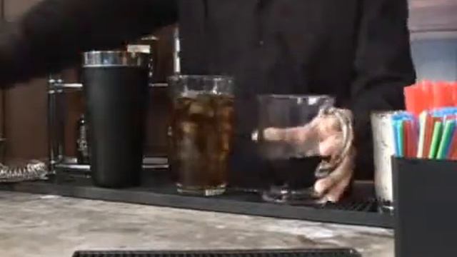 How to Make the Cafe San Juan Mixed Drink