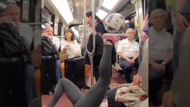 Жена Бекхэма смотреть онлайн