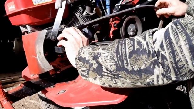 ОБОРОТНОЕ ПРИСПОСОБЛЕНИЕ ! 2 в одном. (окучник .распашник ) смотреть онлайн