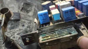 хендай Акцент не работает дальний свет ( сгнила перемычка)