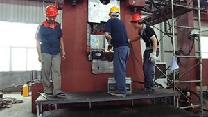 точность ковки 31.5 KJ кузнечный молот, гидравлический молот