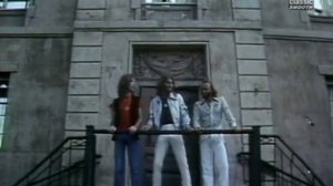 Bee Gees - Staying alive