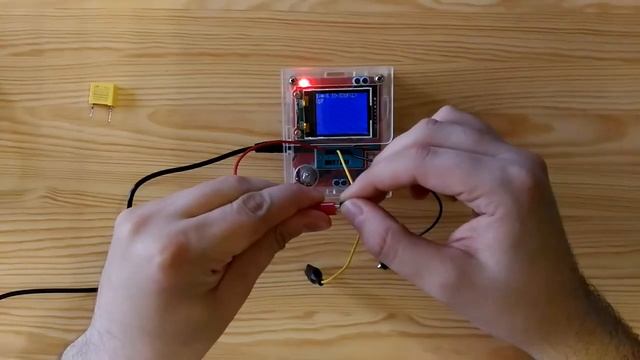 Транзистор тестер. Сборка корпуса, калибровка и тест смотреть онлайн