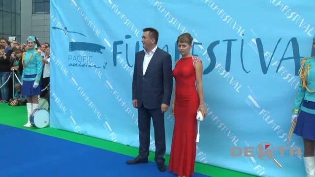 Меридианы Тихого Звездная дорожка Миклушевский и Юппер Миклушевская и Мэдсен Пушкарев с супругой2~1