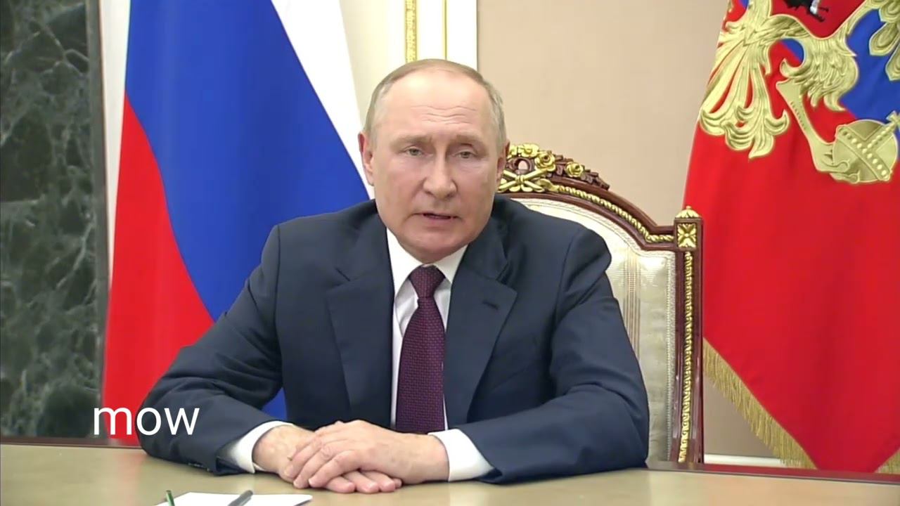 Владимир Путин поздравил работников и ветеранов железнодорожного транспорта с праздником