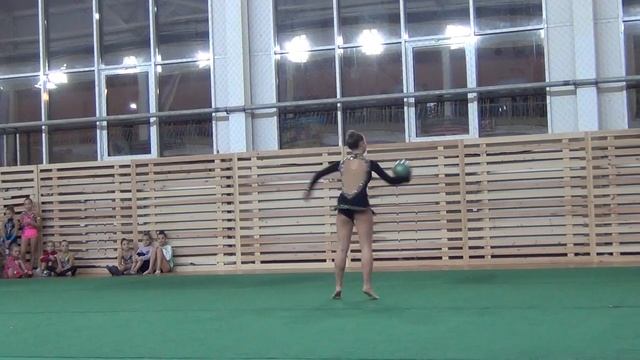 Дмитриева Валерия 2000 Луга - Мяч смотреть онлайн