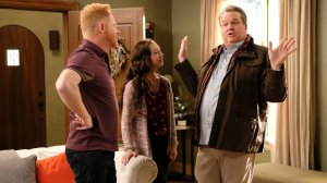 Сериал Американская семейка - 9 сезон 15 серия / Modern Family