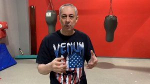 Бокс «Падающий шаг» Демпси