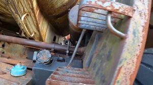 ✅Нашли рабочий трактор в Чернобыльском лесу ☢️ забрали у марадёров