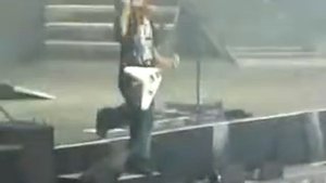 Tom Kaulitz and his guitar